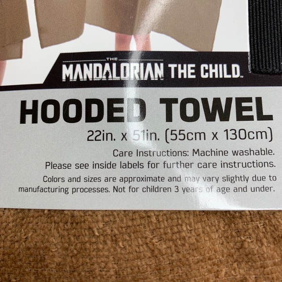 Disney Star War Baby Yoda Hooded Towel 521B01 Easter Basket Pool Beach Vacation - Picture 4 of 4